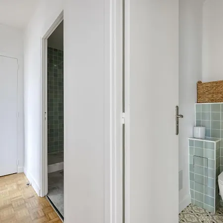 Light & Warm Flat With Balcony - Heart Of 15 Paris