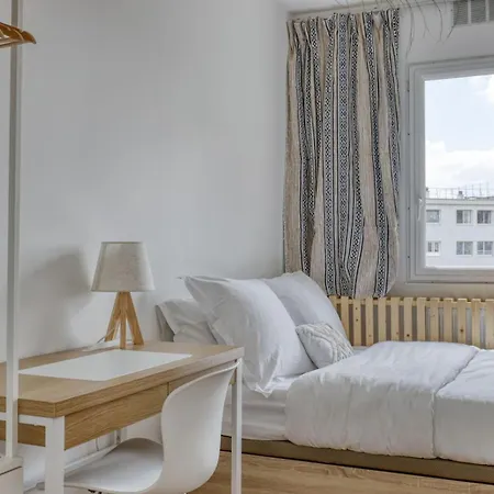 Light & Warm Flat With Balcony - Heart Of 15 Apartment Paris