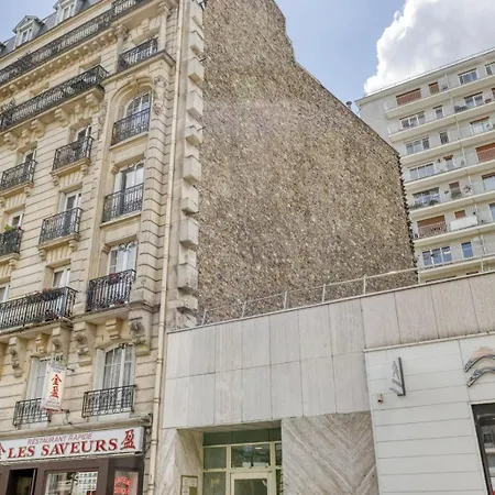 Apartment Light & Warm Flat With Balcony - Heart Of 15 *
